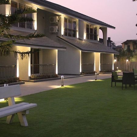 Meritas Adore Resort Lonavala Eksteriør bilde