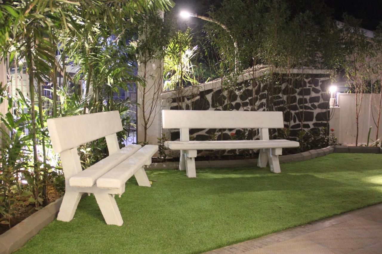 Meritas Adore Resort Lonavala Eksteriør bilde